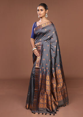 Grey Assam Silk Saree With Blouse Piece