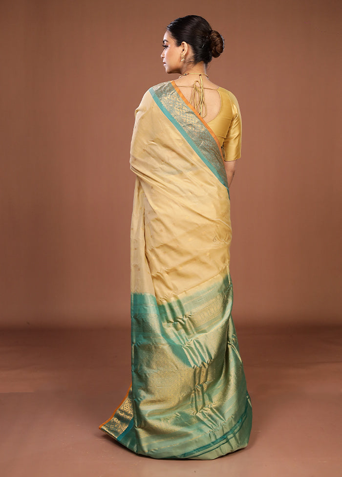 Cream Gadwal Pure Silk Saree Without Blouse Piece