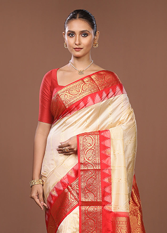 Cream Handloom Kanchipuram Pure Silk Saree With Blouse Piece