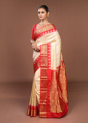 Cream Handloom Kanchipuram Pure Silk Saree With Blouse Piece
