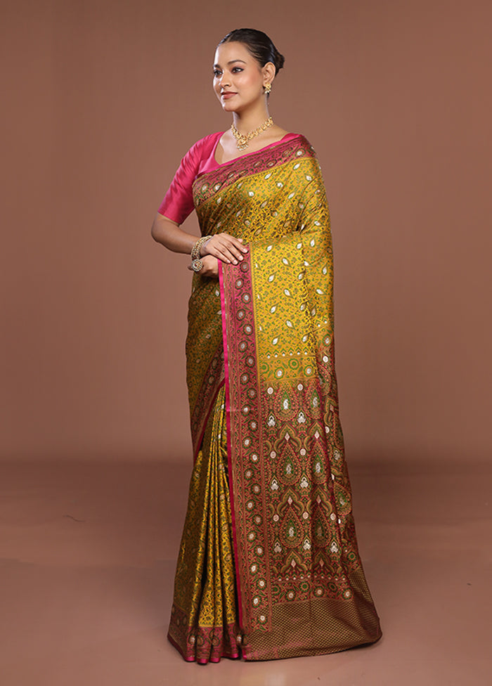 Yellow Tanchoi Silk Saree With Blouse Piece
