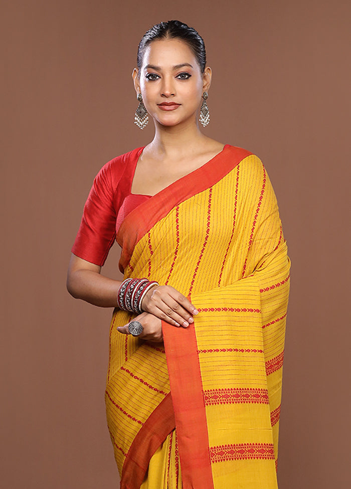 Yellow Matka Silk Saree With Blouse Piece