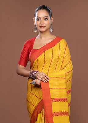 Yellow Matka Silk Saree With Blouse Piece