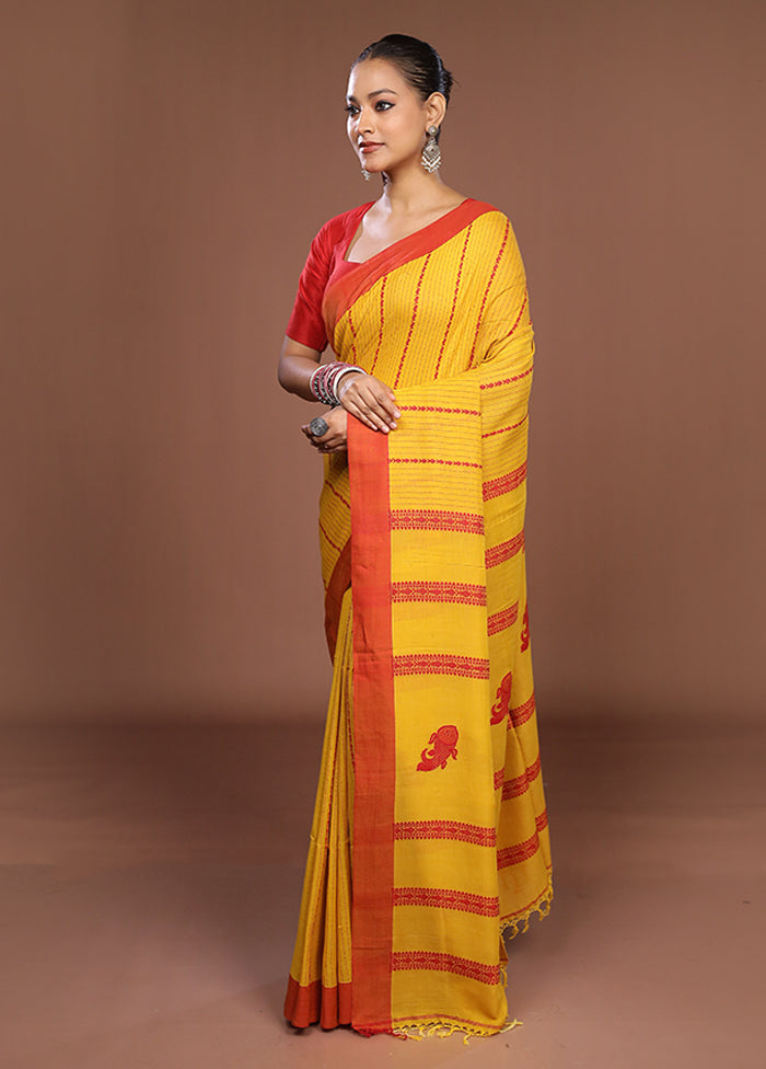 Yellow Matka Silk Saree With Blouse Piece