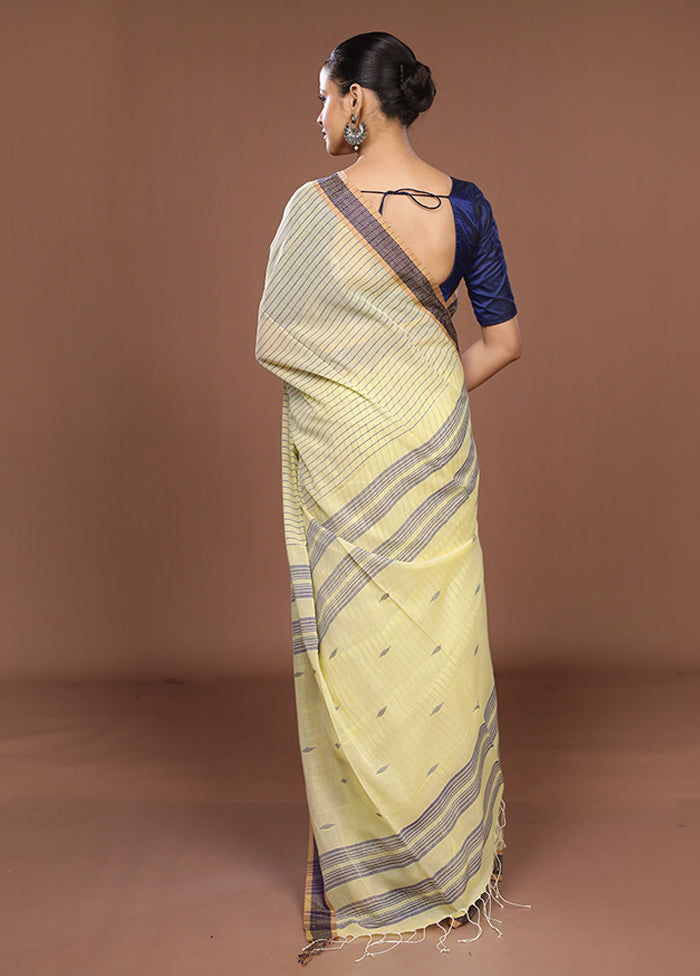 Yellow Matka Silk Saree With Blouse Piece