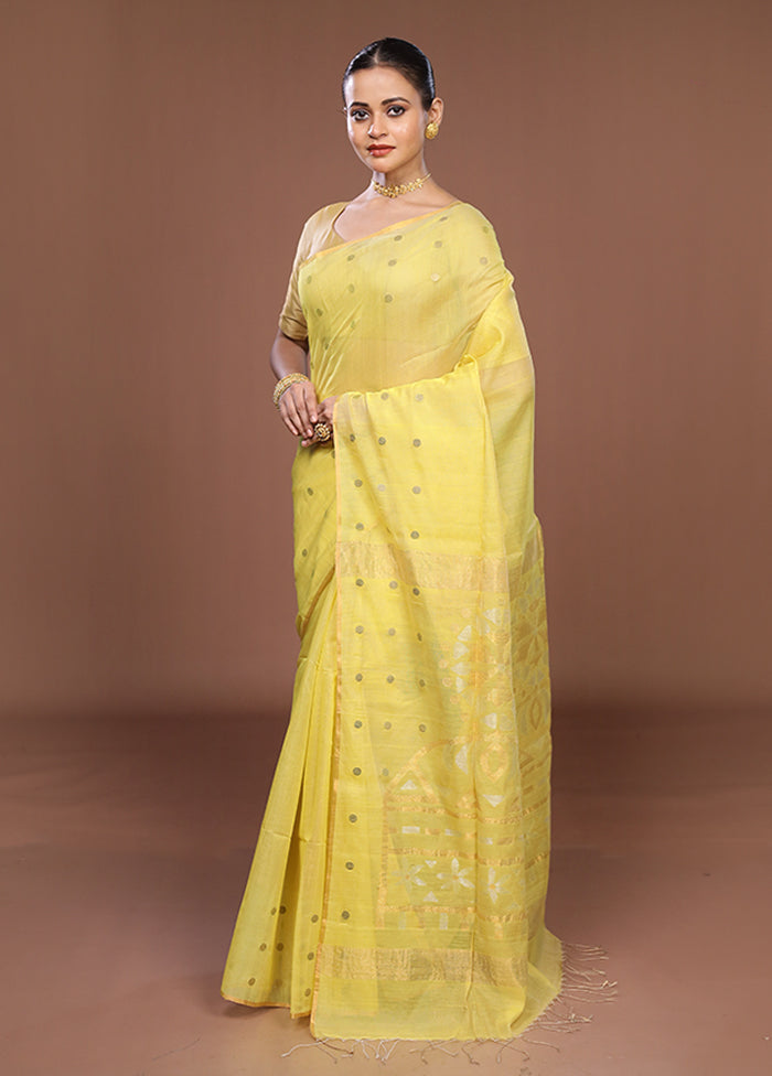 Yellow Matka Silk Saree With Blouse Piece