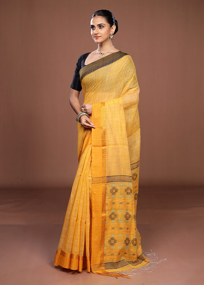 Yellow Matka Silk Saree With Blouse Piece