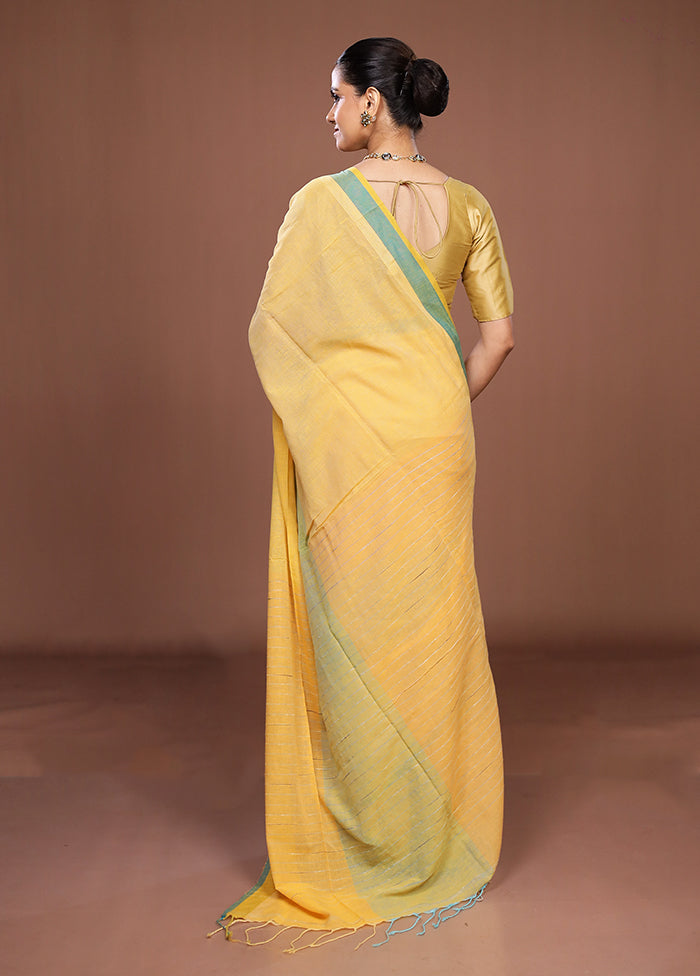 Yellow Matka Silk Saree With Blouse Piece