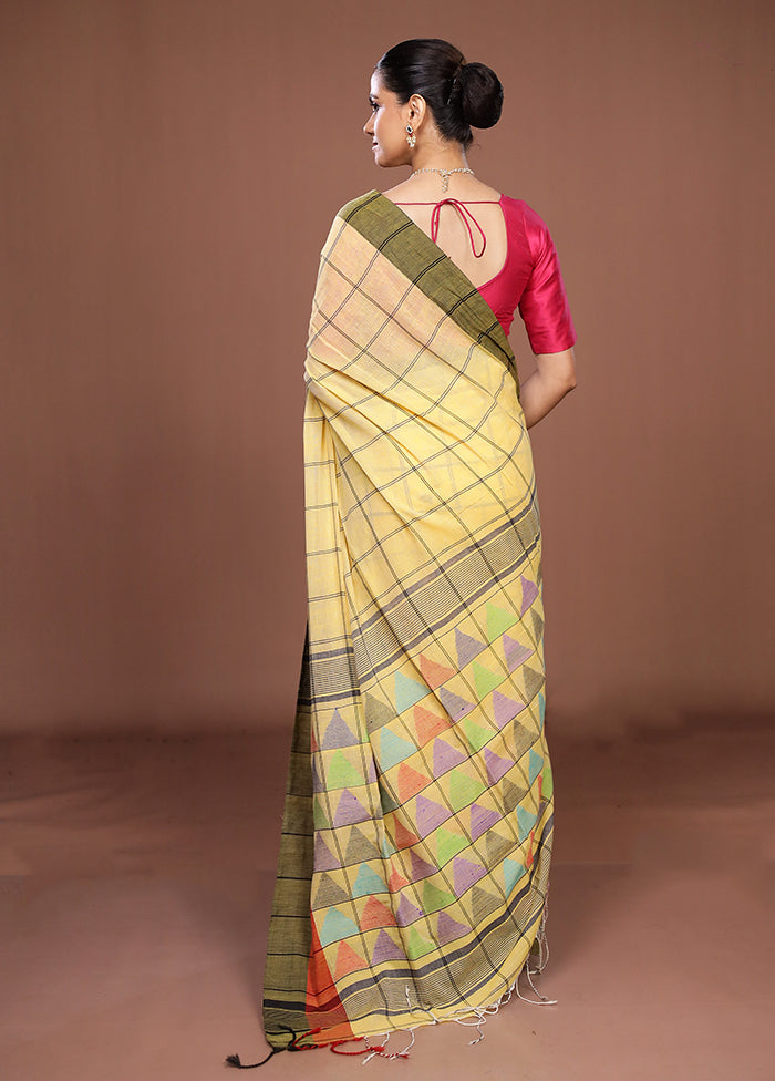 Yellow Matka Silk Saree With Blouse Piece