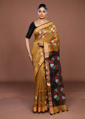 Yellow Matka Silk Saree With Blouse Piece