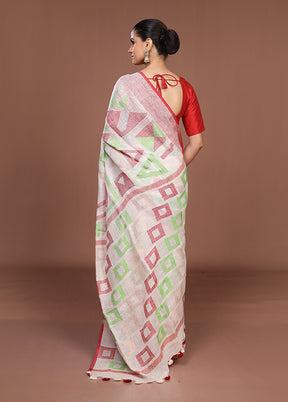White Handloom Matka Pure Silk Saree With Blouse Piece