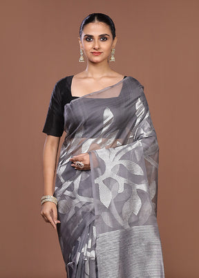 Grey Handloom Matka Pure Silk Saree With Blouse Piece