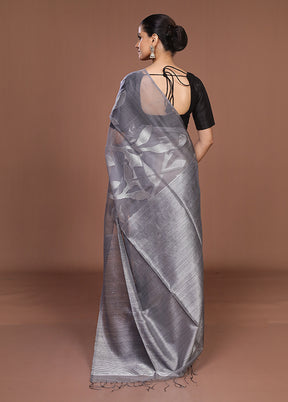 Grey Handloom Matka Pure Silk Saree With Blouse Piece
