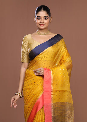 Yellow Handloom Matka Pure Silk Saree With Blouse Piece