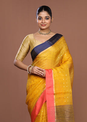 Yellow Handloom Matka Pure Silk Saree With Blouse Piece