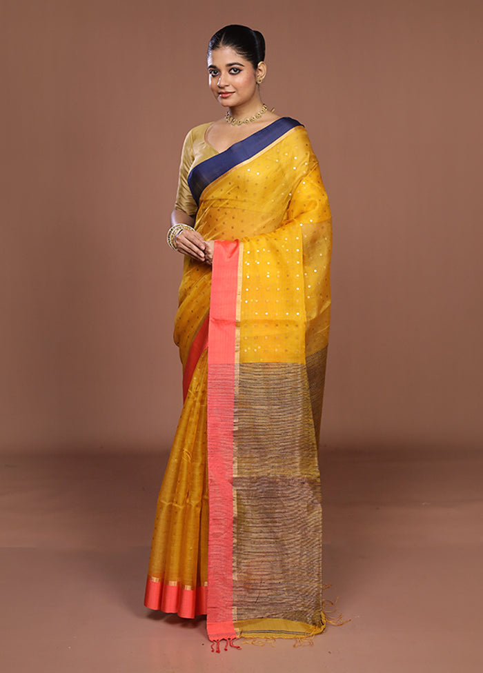 Yellow Handloom Matka Pure Silk Saree With Blouse Piece