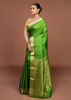 Green Printed Pure Silk Saree Without Blouse Piece