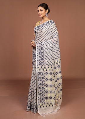 Cream Matka Silk Saree With Blouse Piece