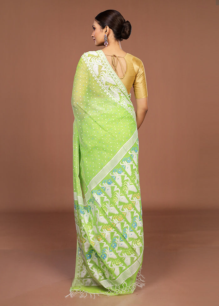Green Matka Silk Saree With Blouse Piece