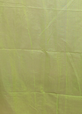 Green Matka Silk Saree With Blouse Piece