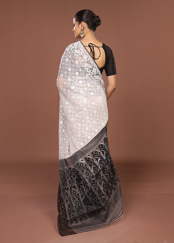 White Jamdani Cotton Saree Without Blouse Piece