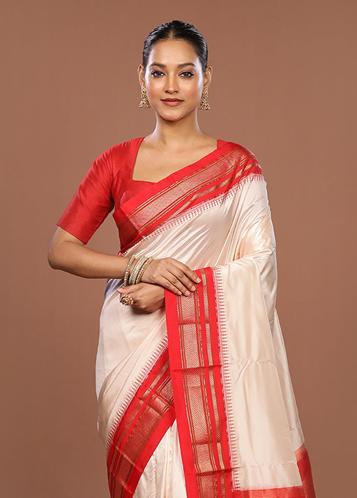 White Handloom Kanjivaram Pure Silk Saree With Blouse Piece