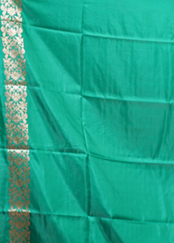 Green Banarasi Silk Saree With Blouse Piece