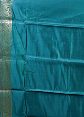Green Handloom Banarasi Pure Silk Saree With Blouse Piece