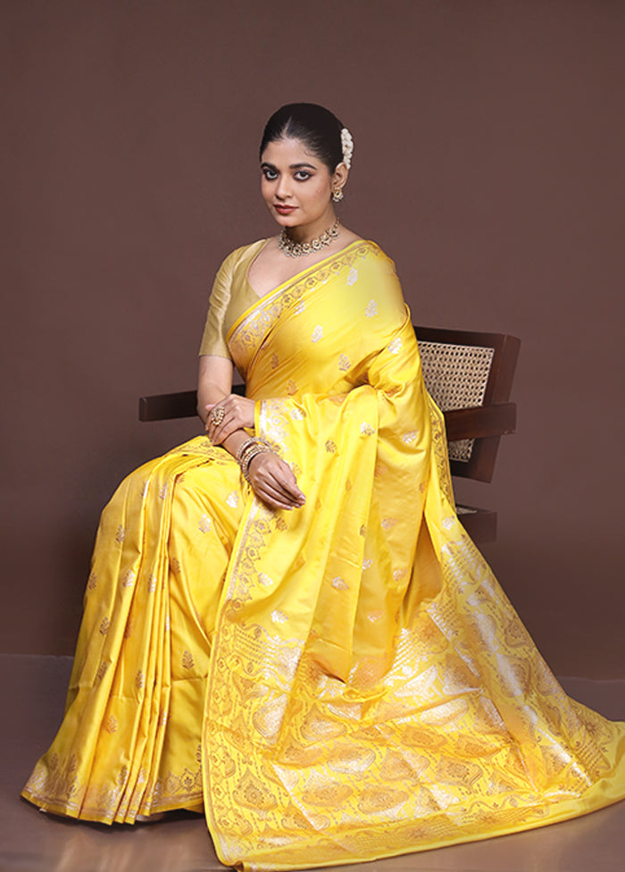 Yellow Banarasi Silk Saree With Blouse Piece