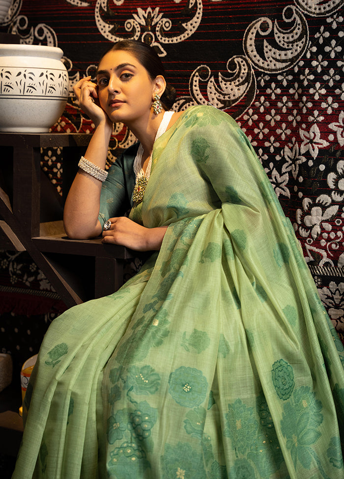 Green Tant Cotton Saree With Blouse Piece