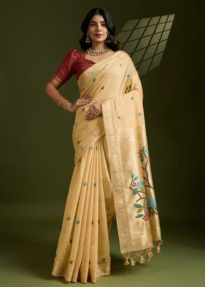 Yellow Cotton Saree With Blouse Piece