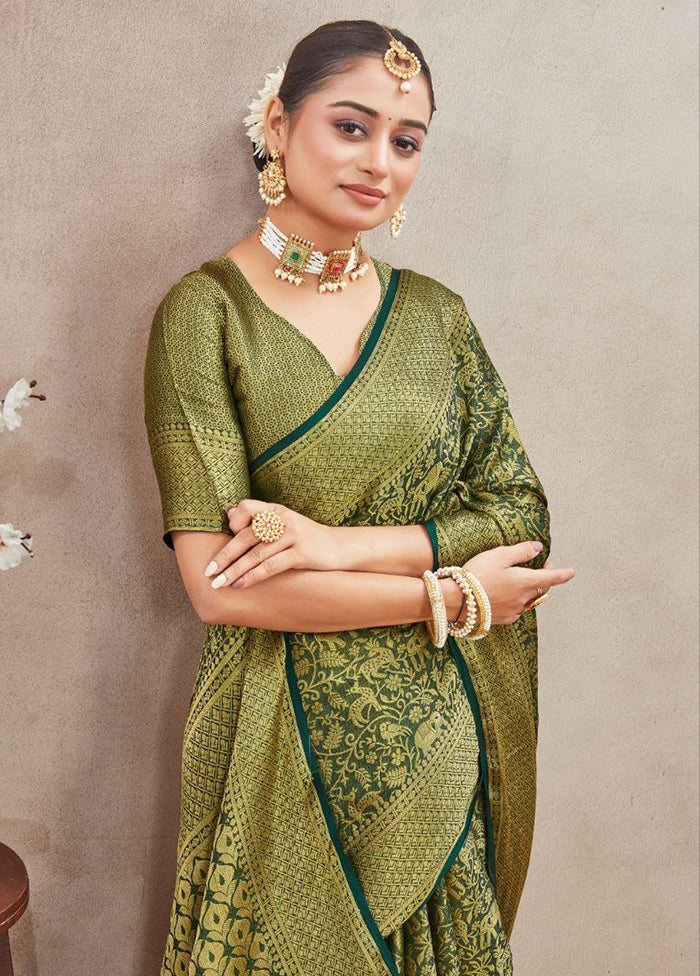 Green Spun Silk Saree With Blouse Piece
