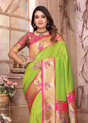 Green Spun Silk Saree With Blouse Piece