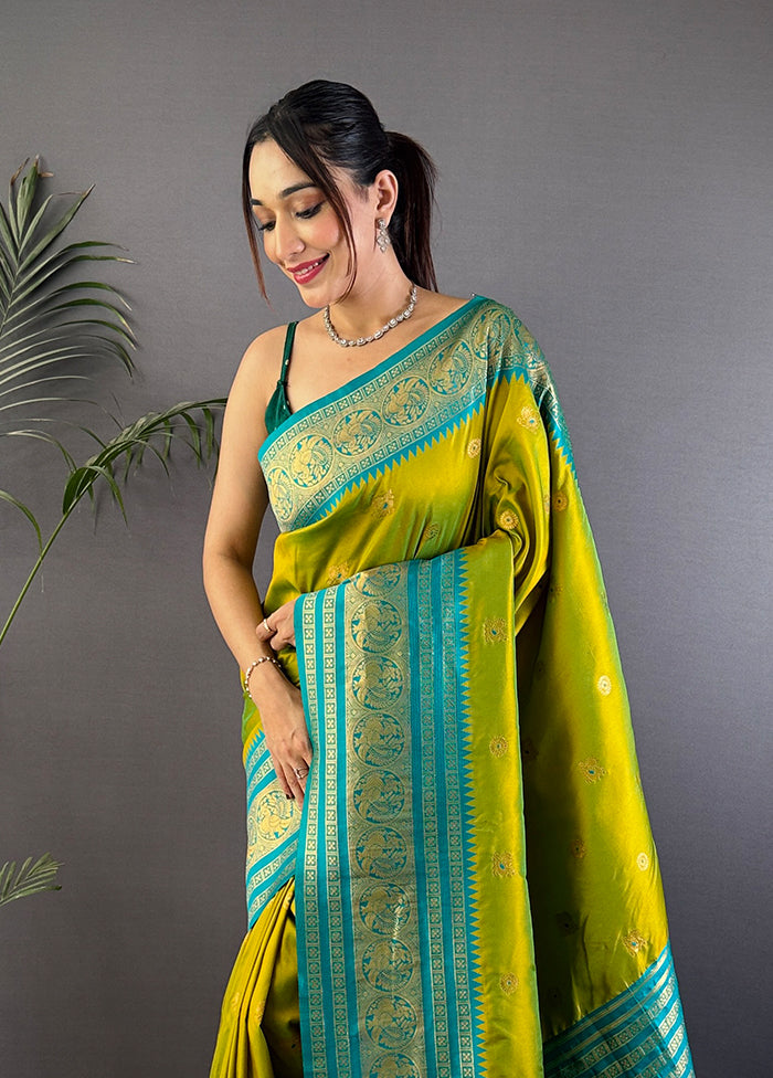 Green Spun Silk Saree With Blouse Piece
