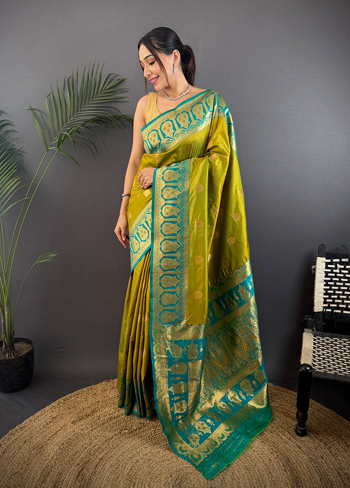 Green Spun Silk Saree With Blouse Piece