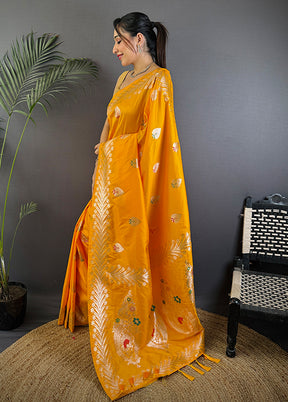 Yellow Spun Silk Saree With Blouse Piece