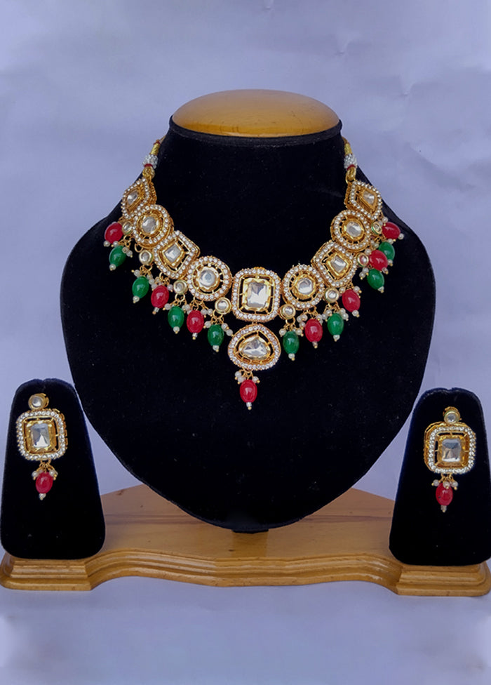 Multicolor Alloy Jewellery Set (1 Necklace, 1 Pair Earrings, 1 Mang Tikka)
