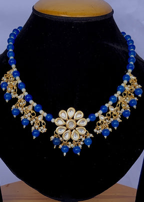 Multicolor Alloy Jewellery Set (1 Necklace, 1 Pair Earrings, 1 Mang Tikka)