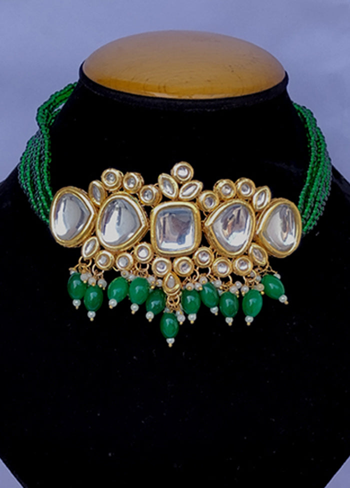 Multicolor Alloy Jewellery Set (1 Necklace, 1 Pair Earrings, 1 Mang Tikka)