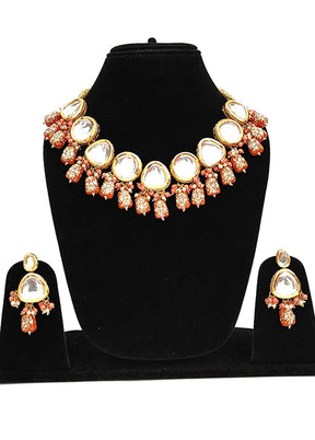 Multicolor Alloy Jewellery Set (1 Necklace, 1 Pair Earrings, 1 Mang Tikka)