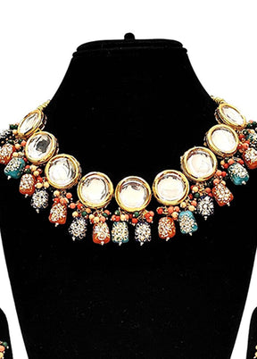 Multicolor Alloy Jewellery Set (1 Necklace, 1 Pair Earrings, 1 Mang Tikka)