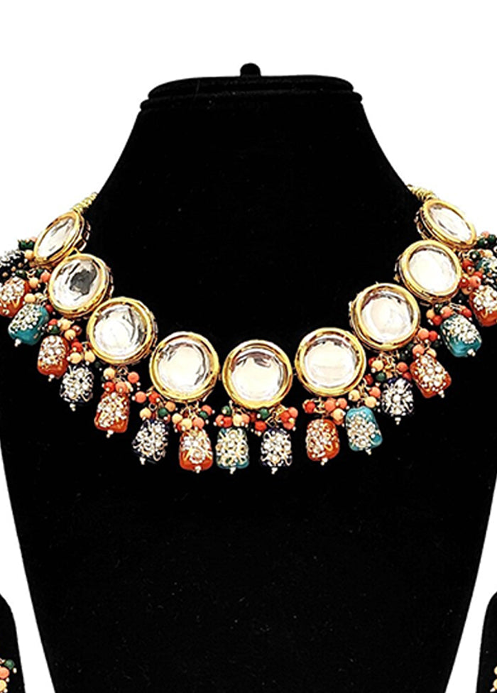 Multicolor Alloy Jewellery Set (1 Necklace, 1 Pair Earrings, 1 Mang Tikka)
