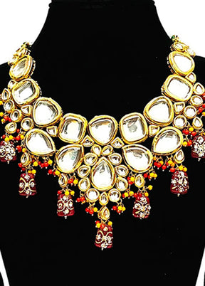 Multicolor Alloy Jewellery Set (1 Necklace, 1 Pair Earrings, 1 Mang Tikka)