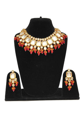 Multicolor Alloy Jewellery Set (1 Necklace, 1 Pair Earrings, 1 Mang Tikka)