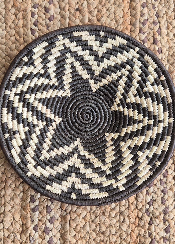 12'' Sabai Grass Wall Hanging Plate